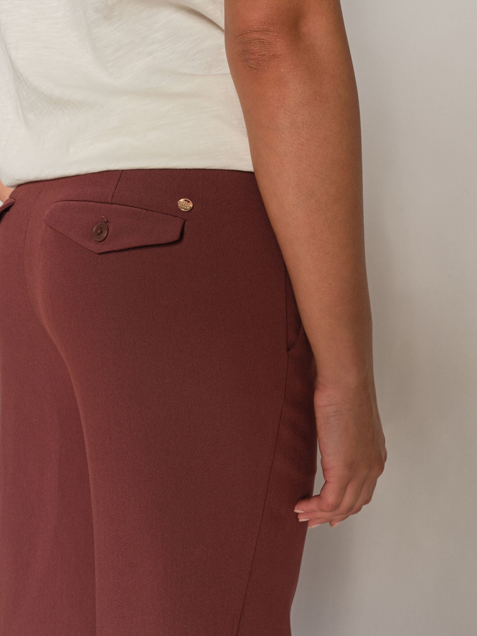 Modelshot / Rum Raisin / Detail